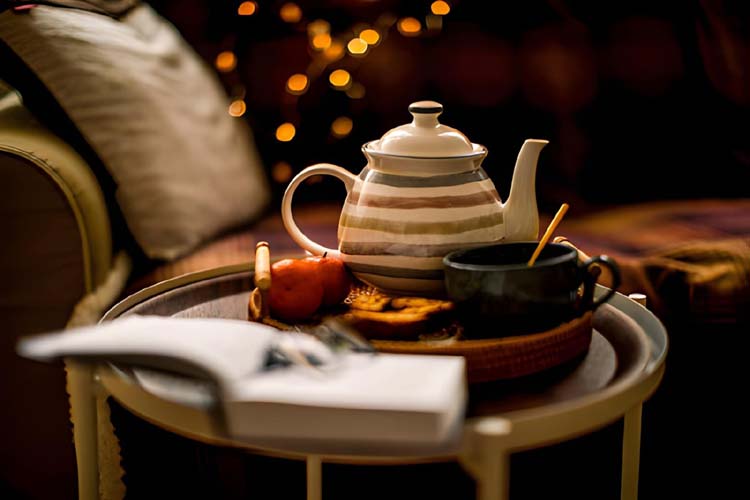 Elegant Tea Accessories for Luxury Homes: Elevating Tea Rituals in Modern UAE Interiors