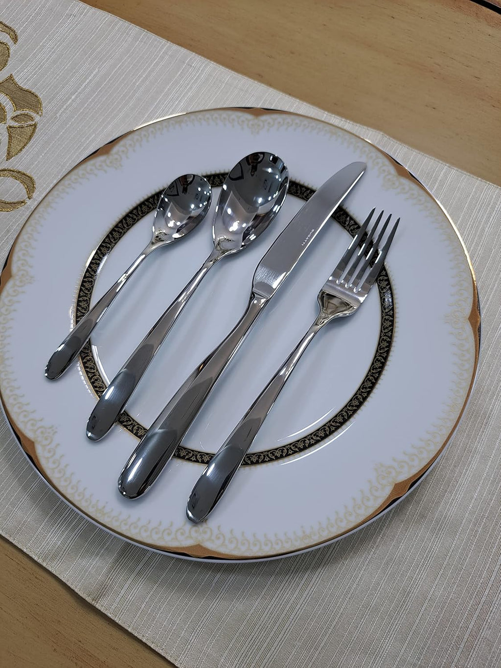 Bugatti 24 Pieces Set in Gallery Box "Capricio" Stainless Steel Cutlery Set, Flatware Set for 6, Including Knife, Fork, Spoon, and Teaspoon