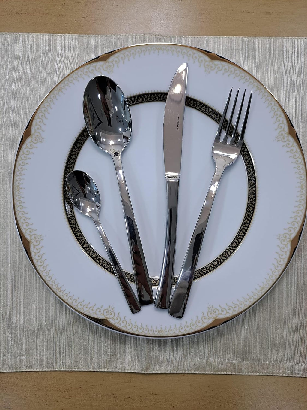 BUGATTI 24-Pieces Tendence Stainless Steel Cutlery Set in Gallery Box for 6, including Knife, Fork, Spoon, and Teaspoon. Made in Italy