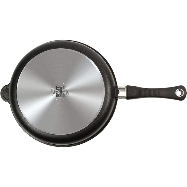 AMT Gastroguss frying pan