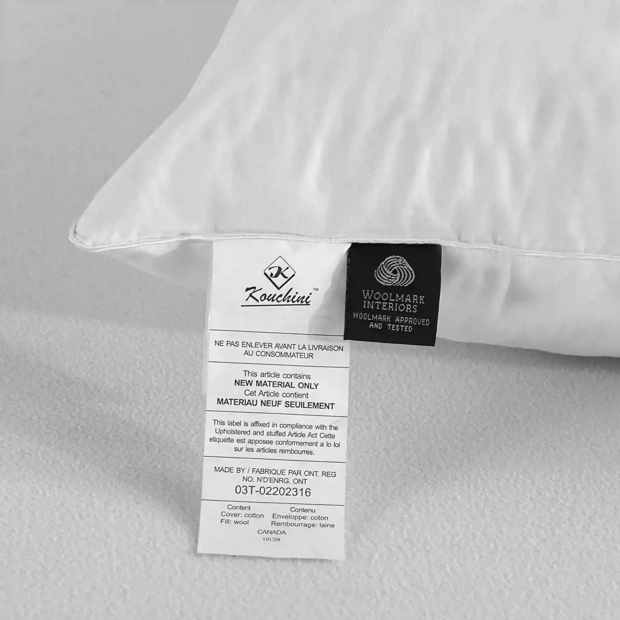 AUStralian Organic Wool Pillow Made In Canada (Queen Size) AUStralian Organic Wool Pillow Made In Canada (Queen Size)
